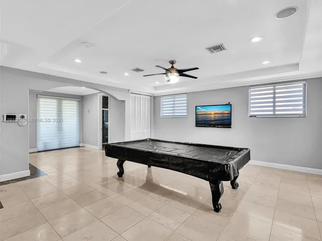 $13,595 | 922 Washington Street, Hollywood, FL 33019