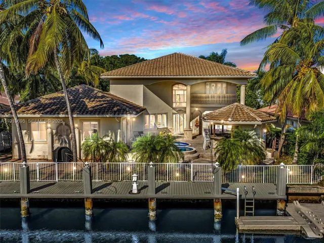 $13,595 | 922 Washington Street, Hollywood, FL 33019