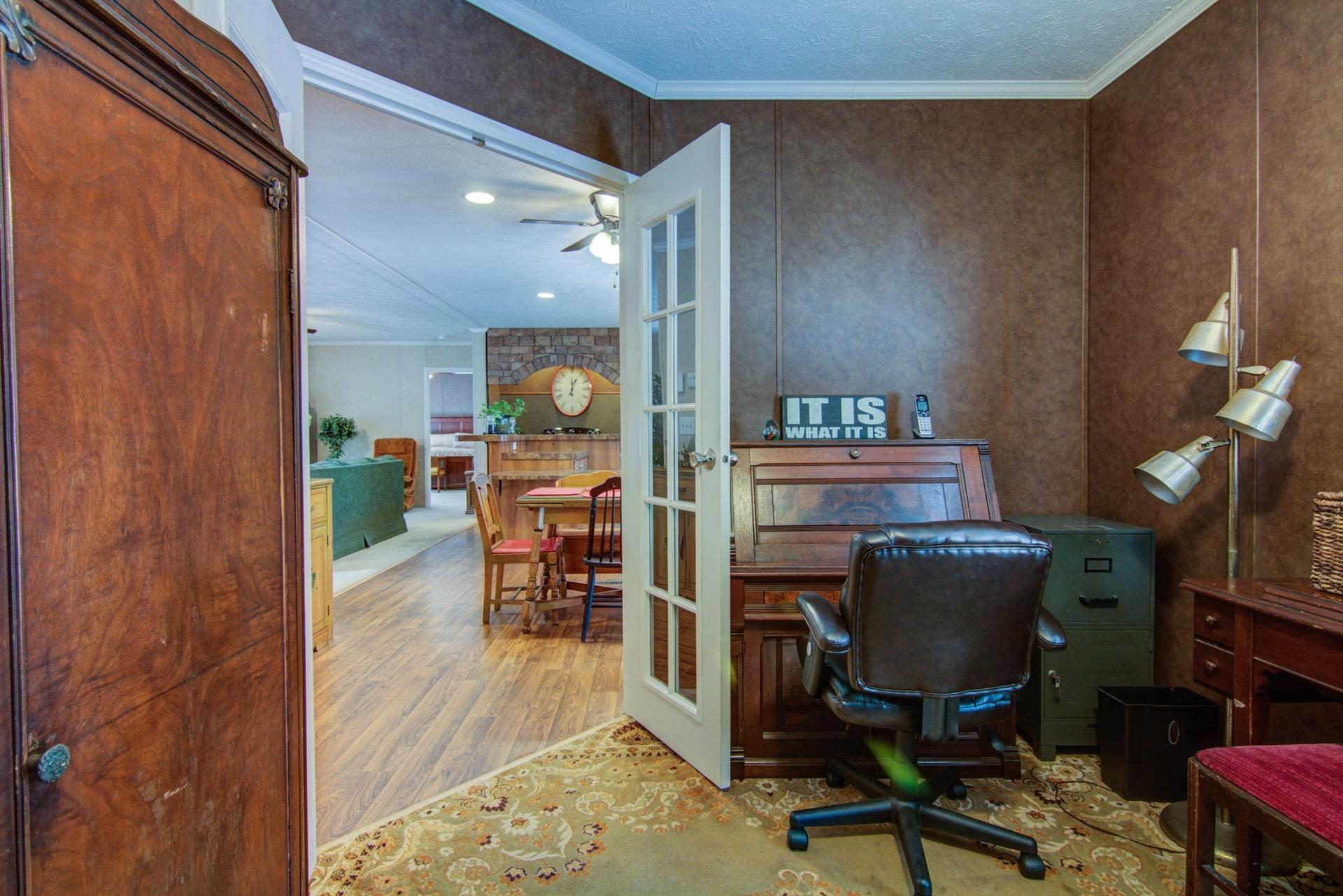 746 Hemlock Road Northwest Roanoke, VA 24017 - Photo 14 of 34 Office