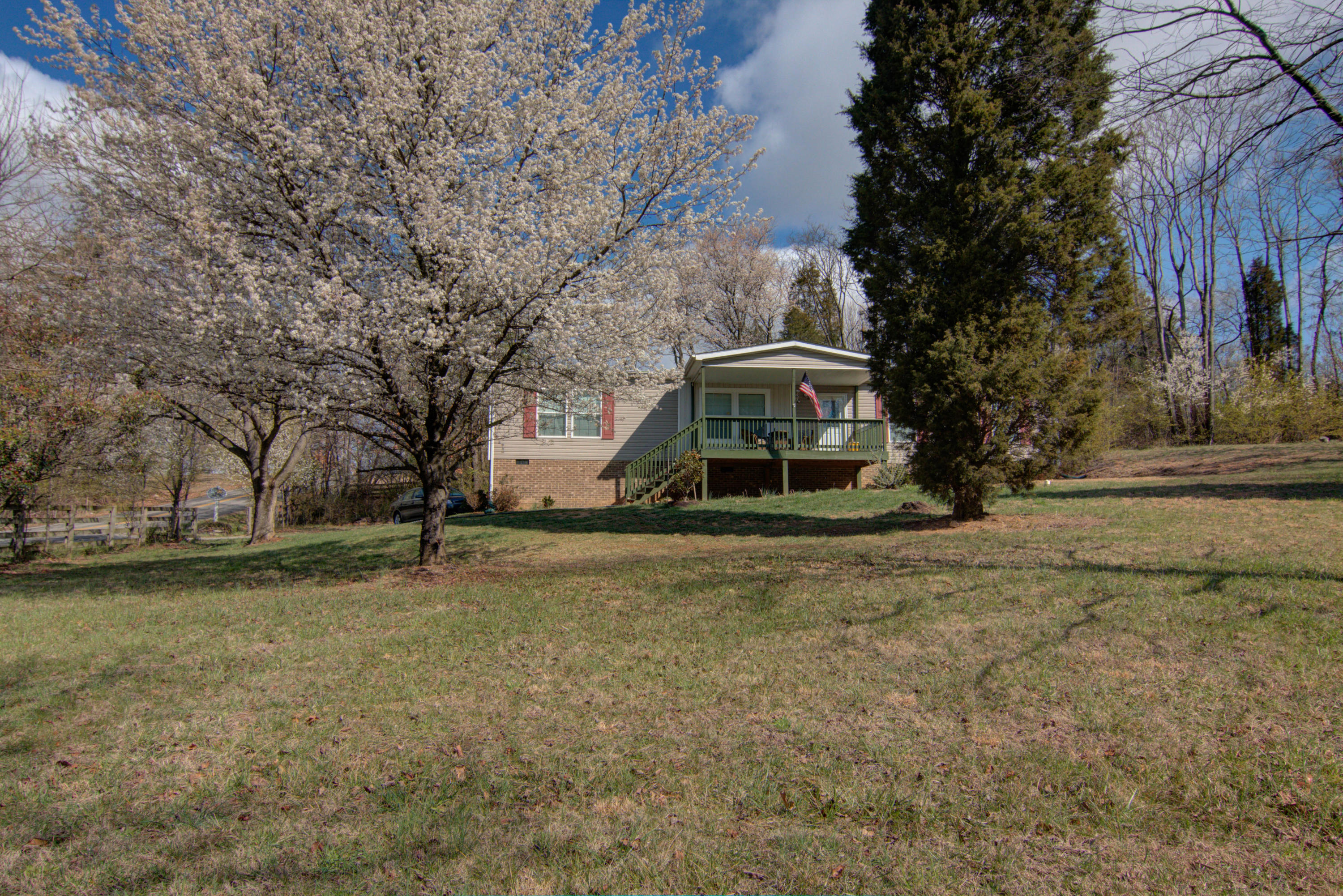 746 Hemlock Road Northwest Roanoke, VA 24017 - Photo 32 of 34 IMG_4734_5_6_7_8