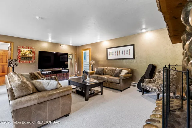 $5,750,000 | 3610 North Lake Creek Drive, Wilson, WY 83014