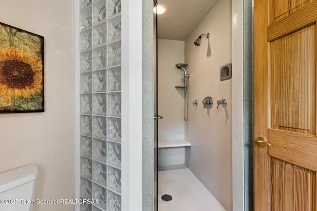 $5,750,000 | 3610 North Lake Creek Drive, Wilson, WY 83014