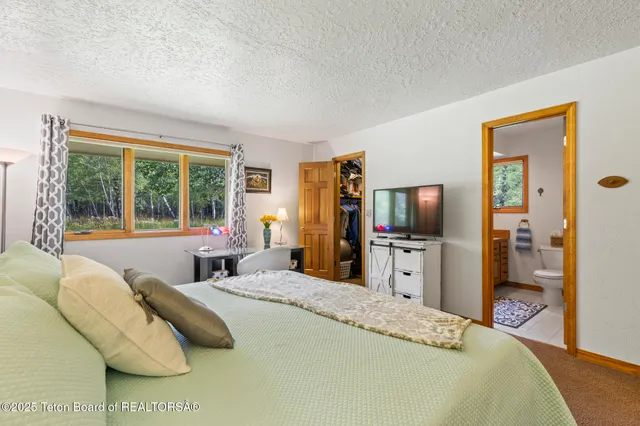 $5,750,000 | 3610 North Lake Creek Drive, Wilson, WY 83014