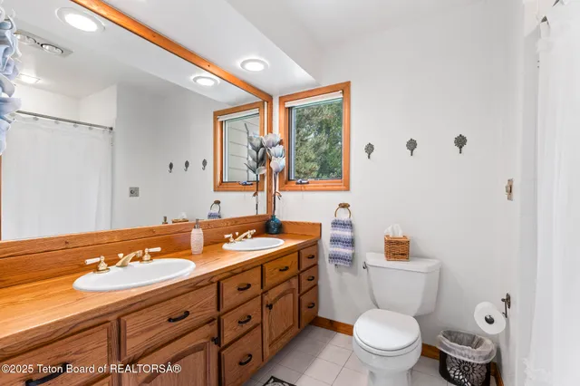 $5,750,000 | 3610 North Lake Creek Drive, Wilson, WY 83014