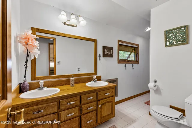 $5,750,000 | 3610 North Lake Creek Drive, Wilson, WY 83014