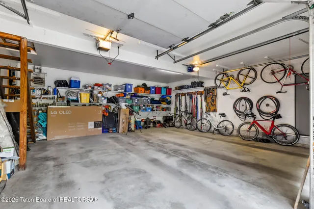 $5,750,000 | 3610 North Lake Creek Drive, Wilson, WY 83014