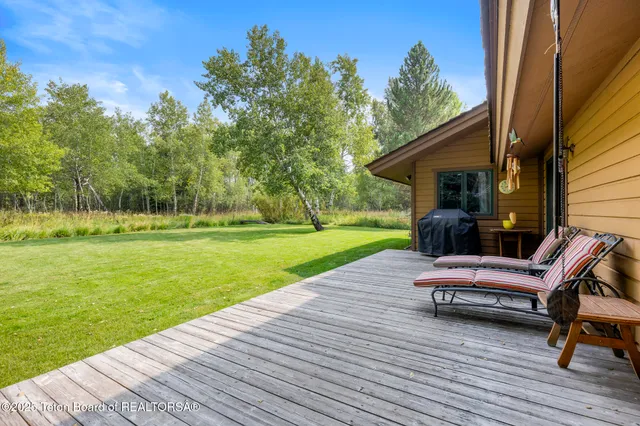 $5,750,000 | 3610 North Lake Creek Drive, Wilson, WY 83014