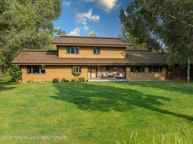 $5,750,000 | 3610 North Lake Creek Drive, Wilson, WY 83014