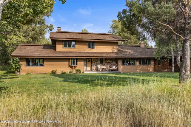 $5,750,000 | 3610 North Lake Creek Drive, Wilson, WY 83014