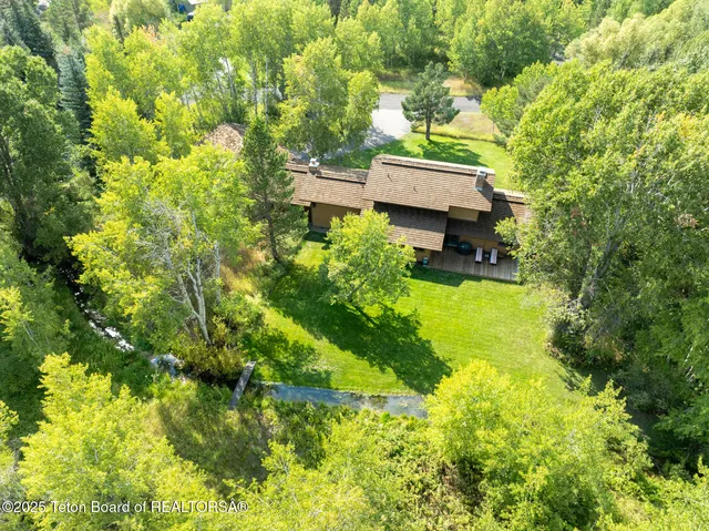 $5,750,000 | 3610 North Lake Creek Drive, Wilson, WY 83014