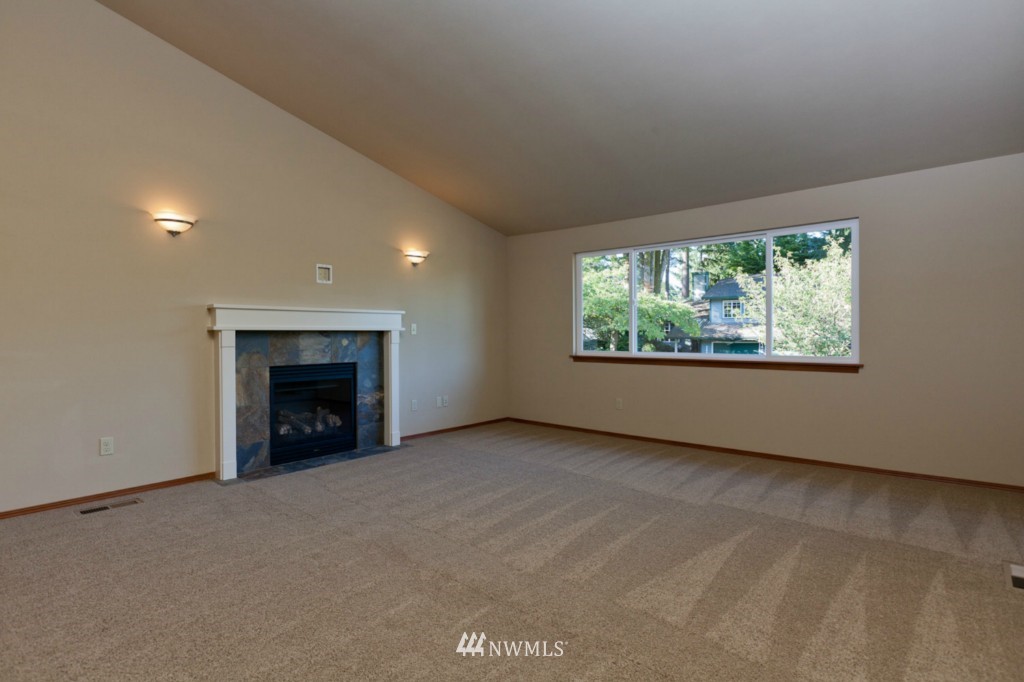 22025 2nd Place West Bothell, WA 98021 - Photo 3 of 19