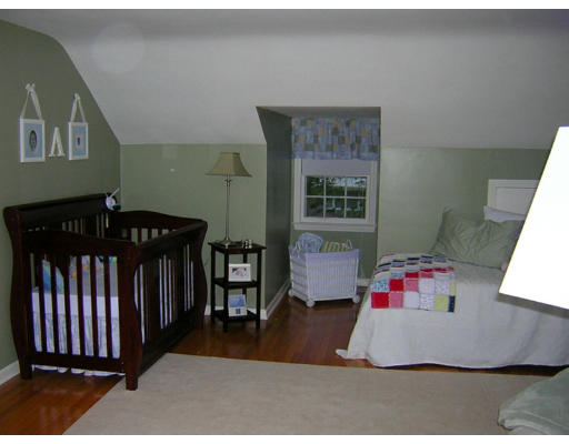 127 Overlook Drive Springfield, MA 01118 - Photo 14 of 21 Gallery Image 14