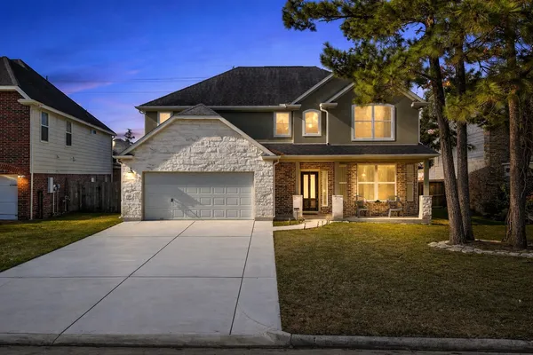 $339,900 | 19007 Hikers Trail Drive, Humble, TX 77346