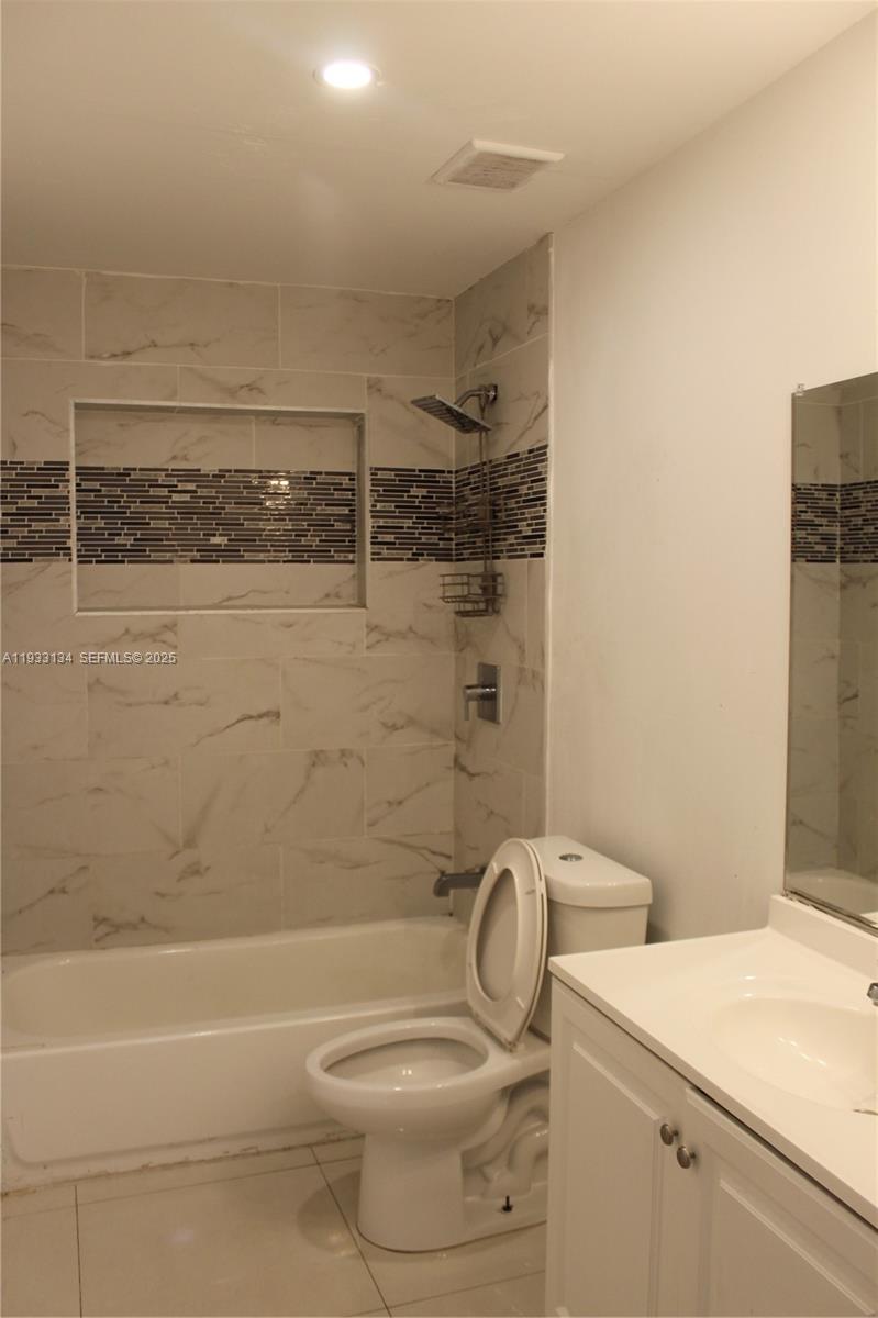 6651 Custer Street Hollywood, FL 33024 - Photo 16 of 30