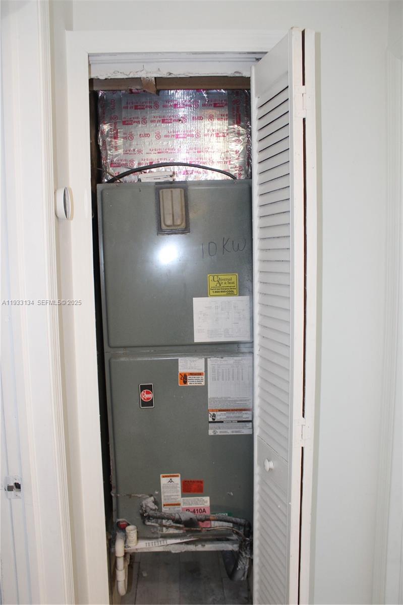 6651 Custer Street Hollywood, FL 33024 - Photo 18 of 30