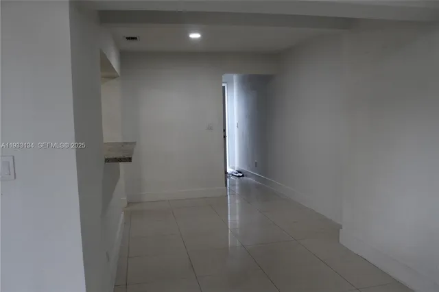 $3,200 | 6651 Custer Street, Hollywood, FL 33024