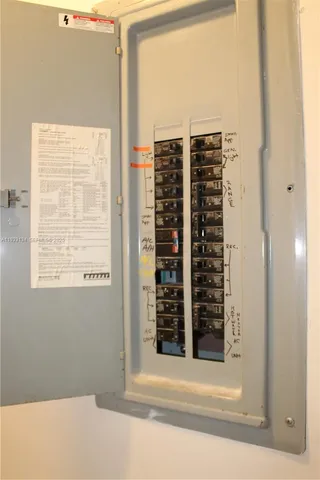 $3,200 | 6651 Custer Street, Hollywood, FL 33024