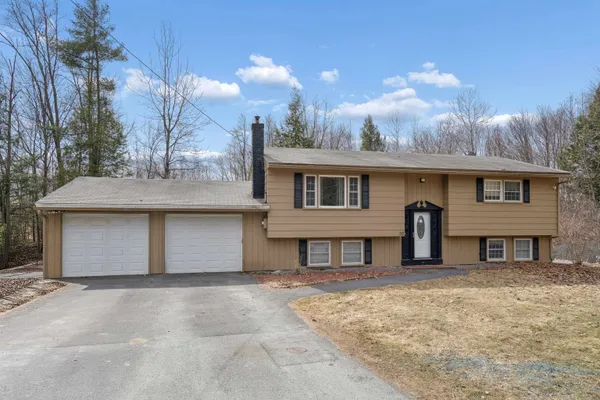 $599,000 | 20 Tenley Drive, Lebanon, NH 03784