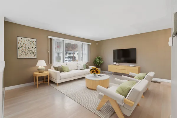 $565,000 | 20 Tenley Drive, Lebanon, NH 03784
