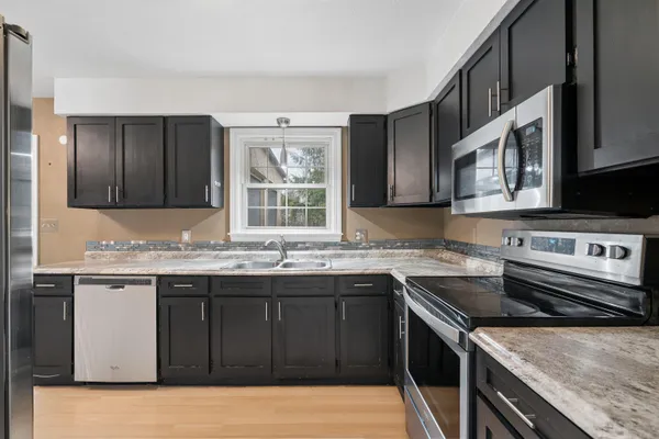 $565,000 | 20 Tenley Drive, Lebanon, NH 03784
