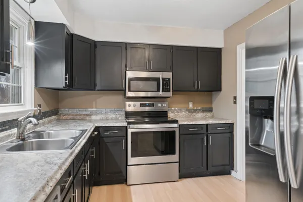 $565,000 | 20 Tenley Drive, Lebanon, NH 03784