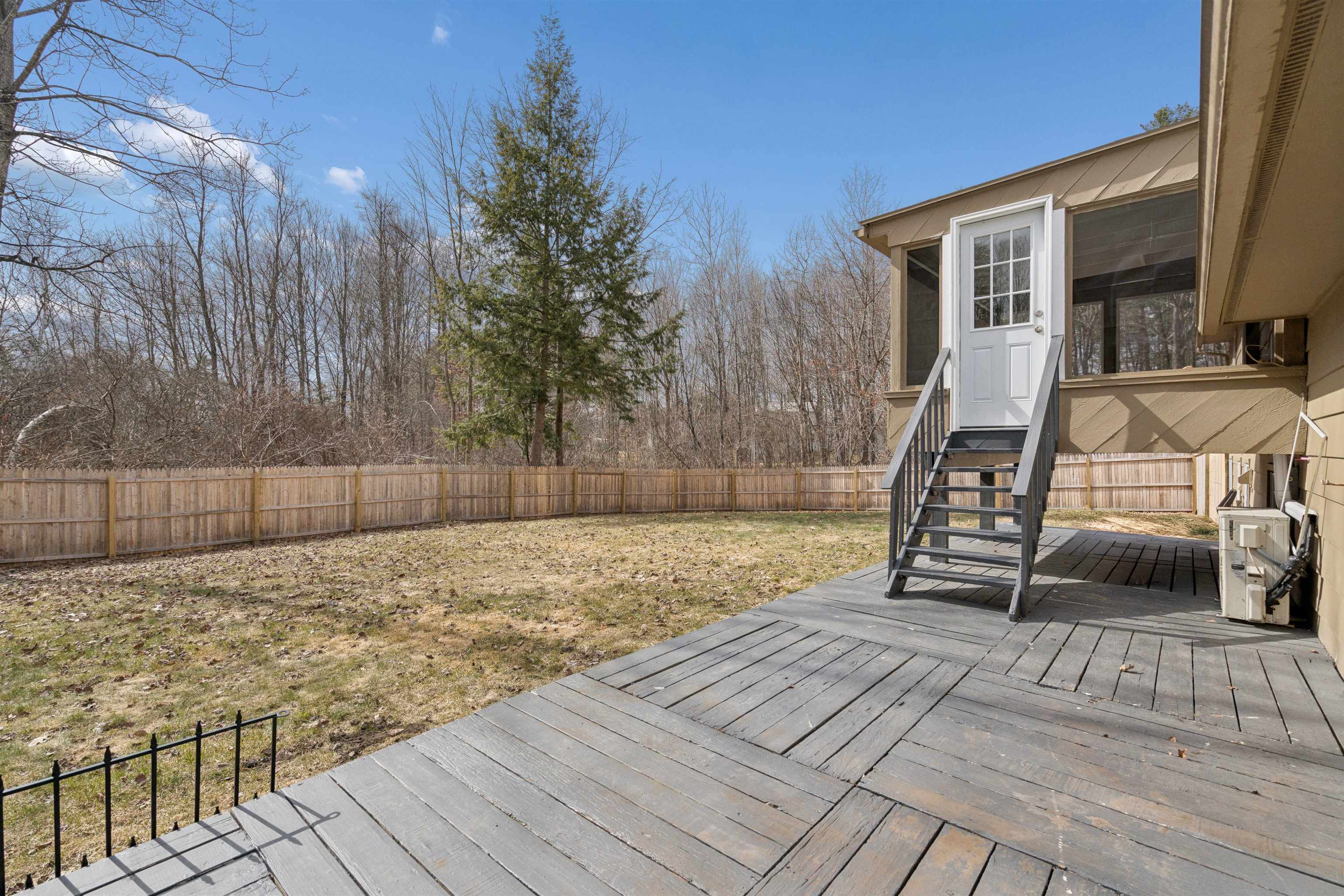 20 Tenley Drive Lebanon, NH 03784 - Photo 3 of 38