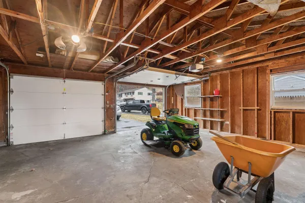 $565,000 | 20 Tenley Drive, Lebanon, NH 03784