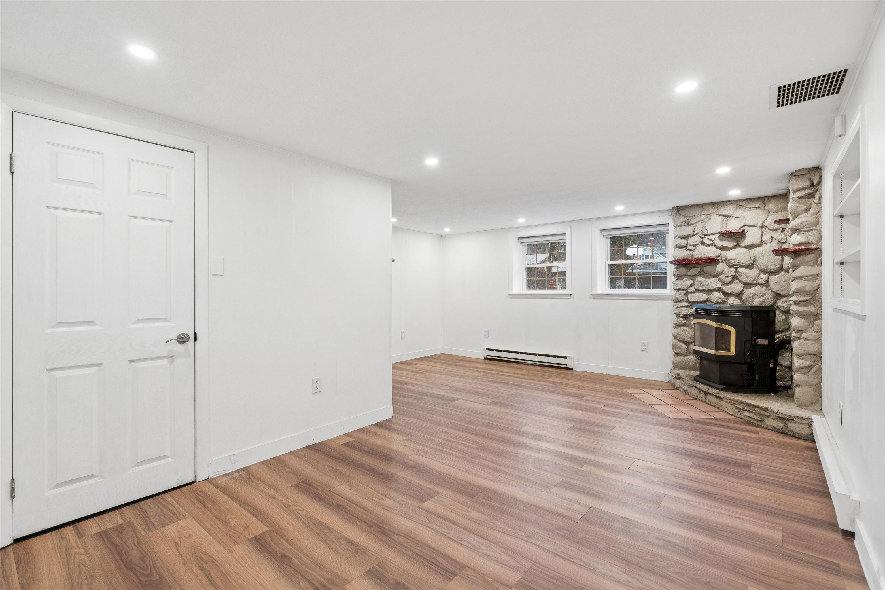 20 Tenley Drive Lebanon, NH 03784 - Photo 7 of 38