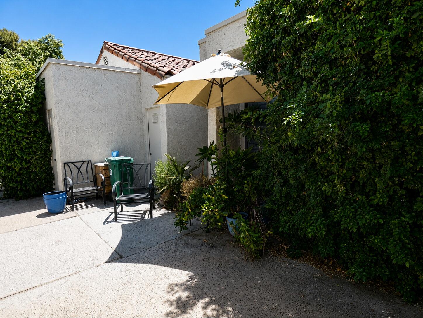 721 Inverness Drive Rancho Mirage, CA 92270 - Photo 41 of 44 FrontPatio