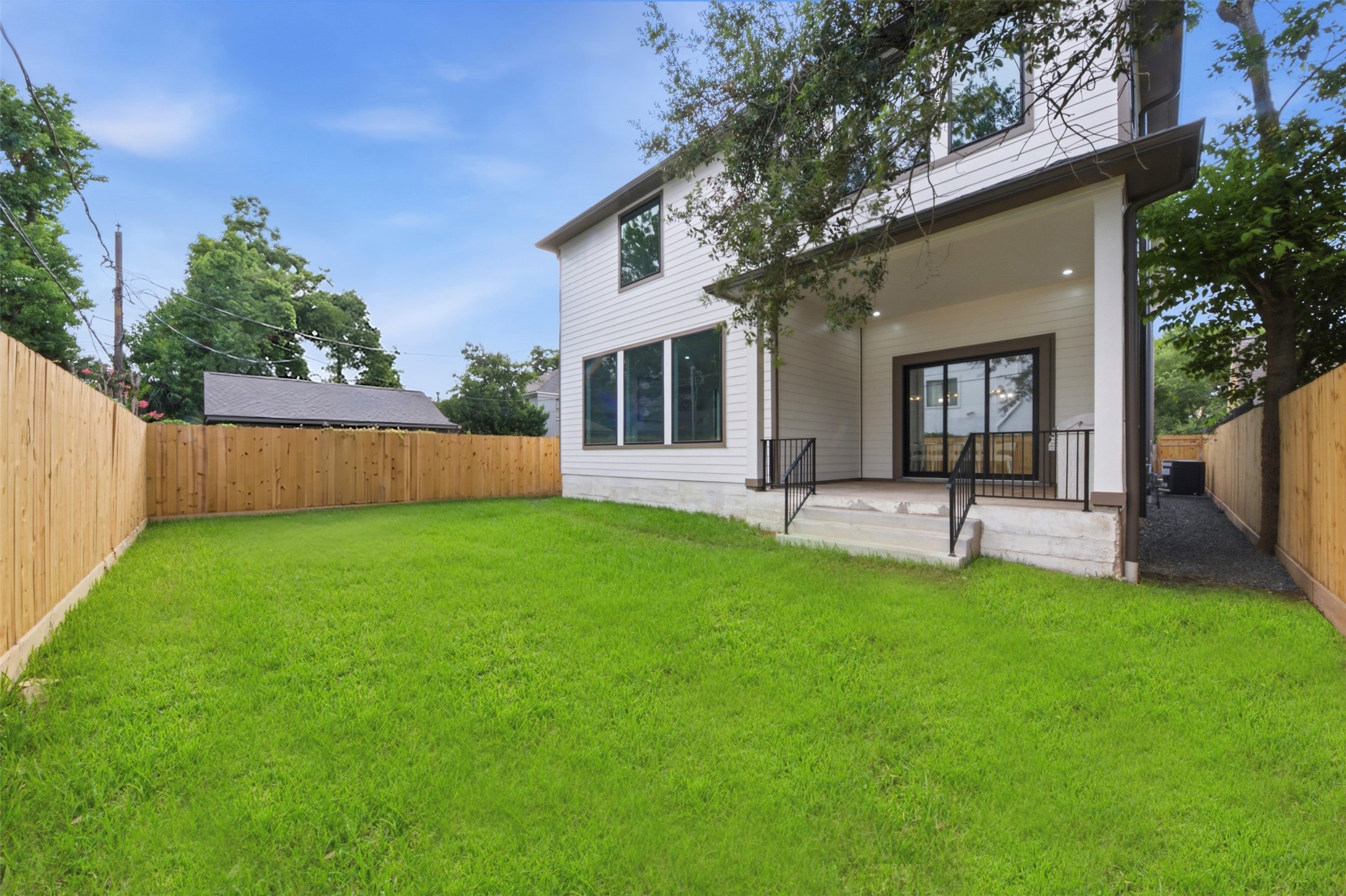 2325 Wroxton Road Houston, TX 77005 - Photo 31 of 31 Very generous sized yard with plenty of room for a pool