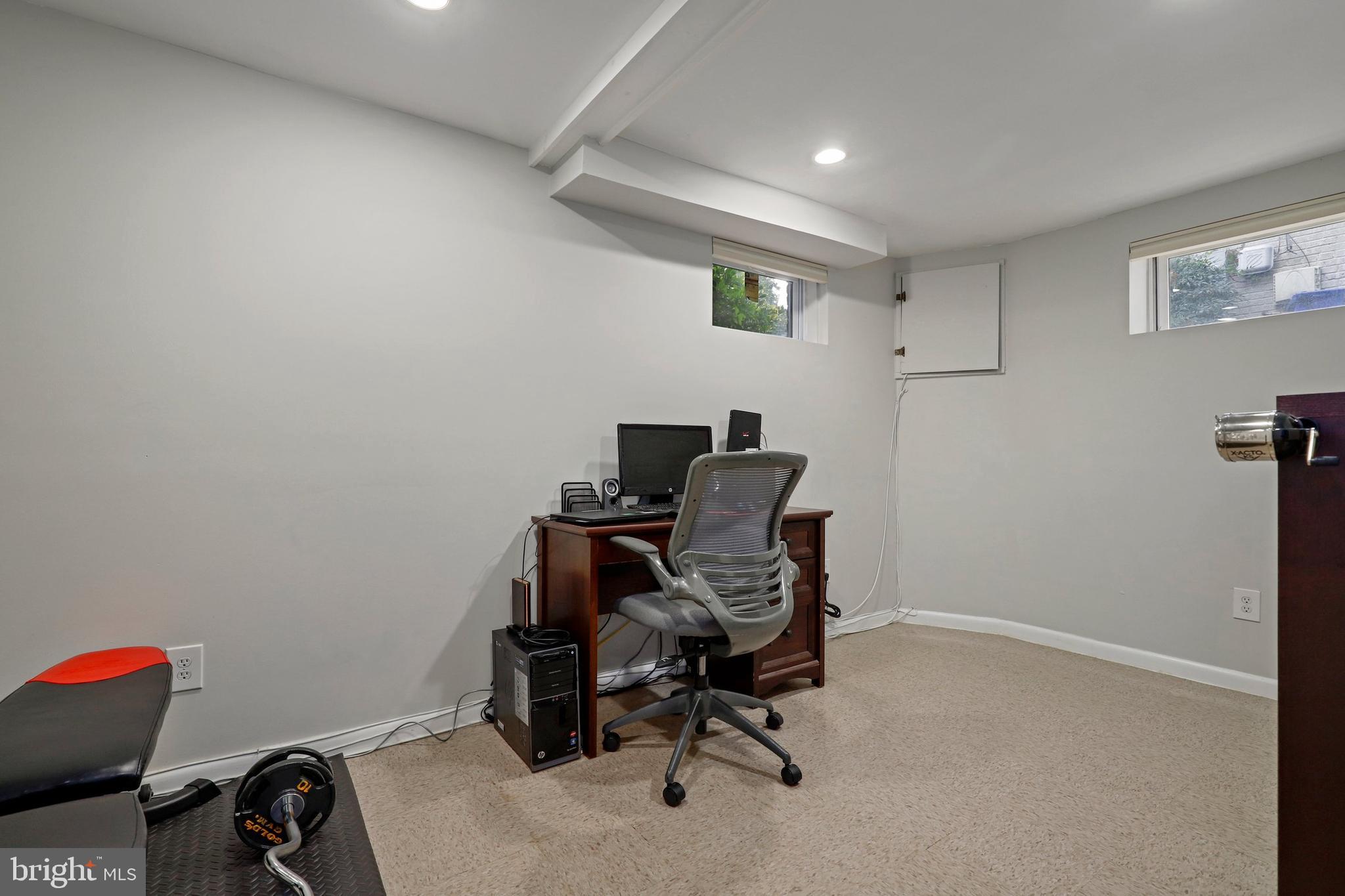 3935 Lantern Drive Silver Spring, MD 20902 - Photo 20 of 32 Gallery Image 20