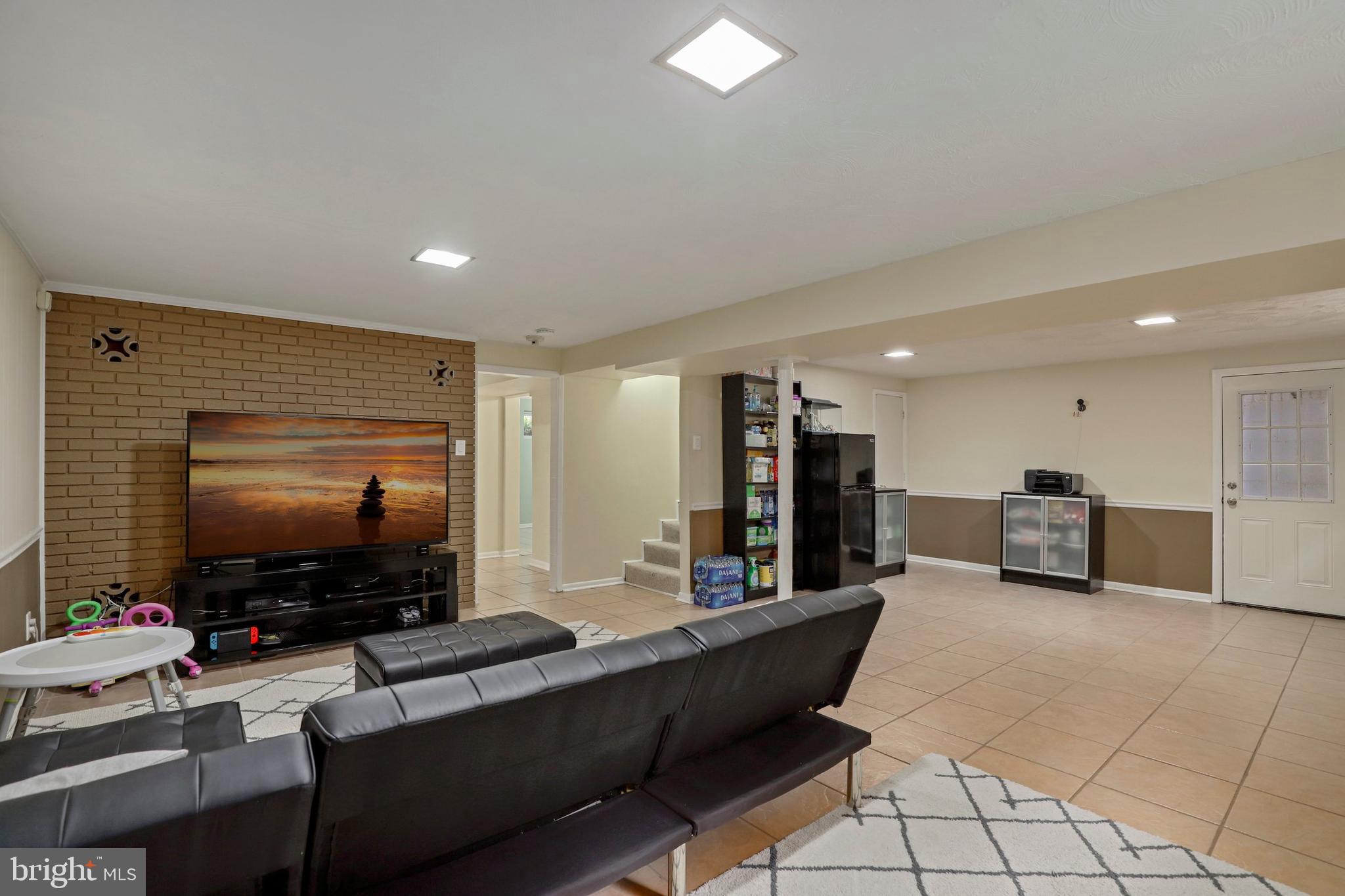 3935 Lantern Drive Silver Spring, MD 20902 - Photo 24 of 32 Gallery Image 24