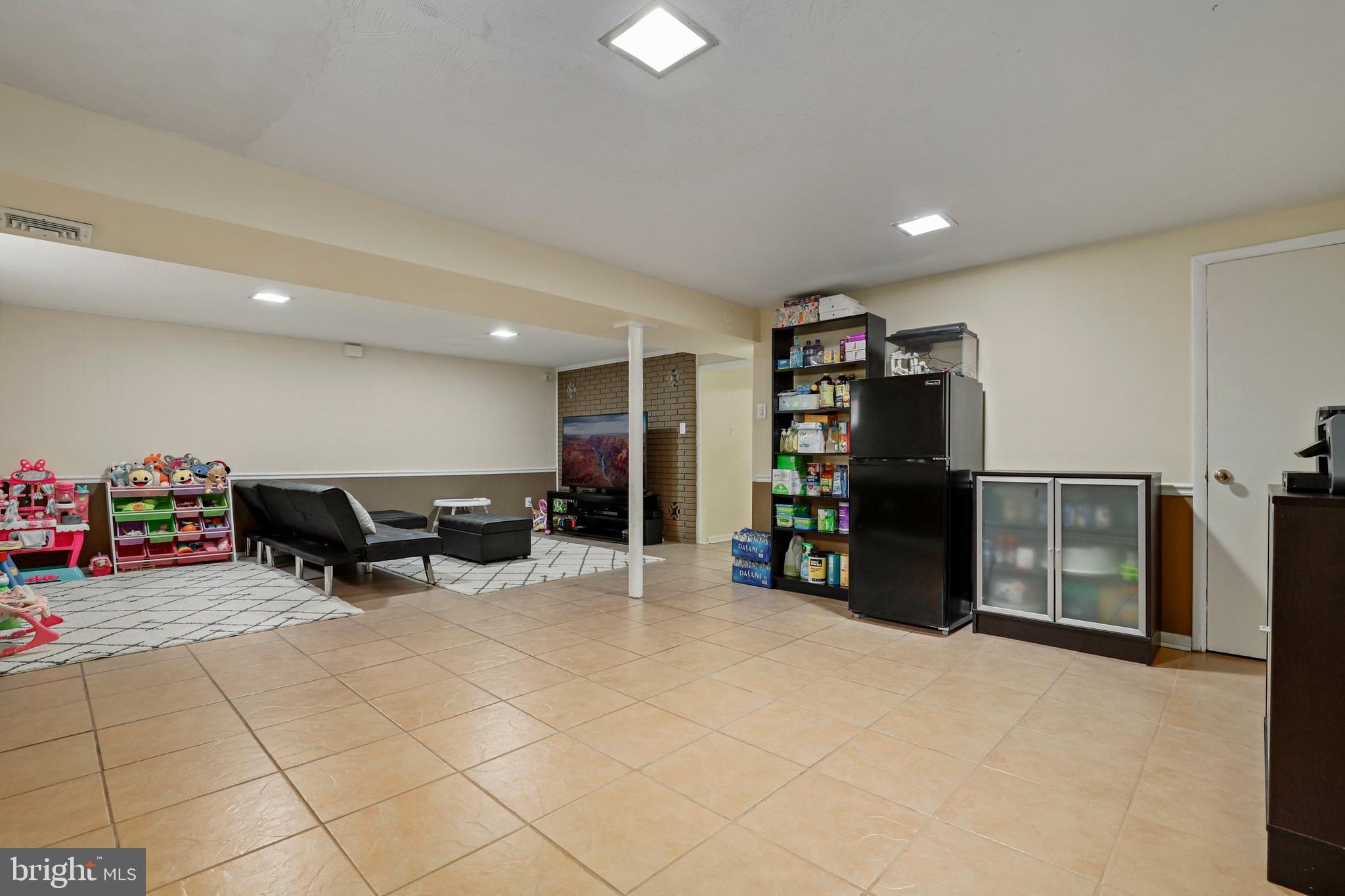 3935 Lantern Drive Silver Spring, MD 20902 - Photo 26 of 32 Gallery Image 26