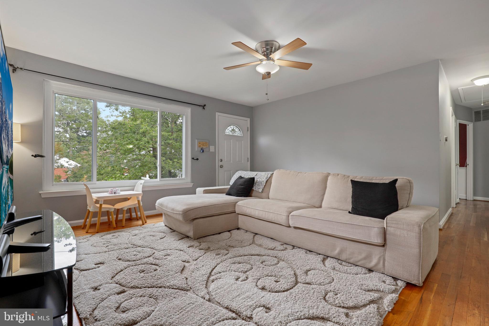 3935 Lantern Drive Silver Spring, MD 20902 - Photo 4 of 32 Gallery Image 4