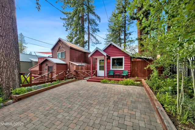 $607,104 | 212 Lyons Avenue, Glenbrook, NV 89413