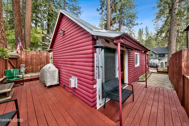 $607,104 | 212 Lyons Avenue, Glenbrook, NV 89413