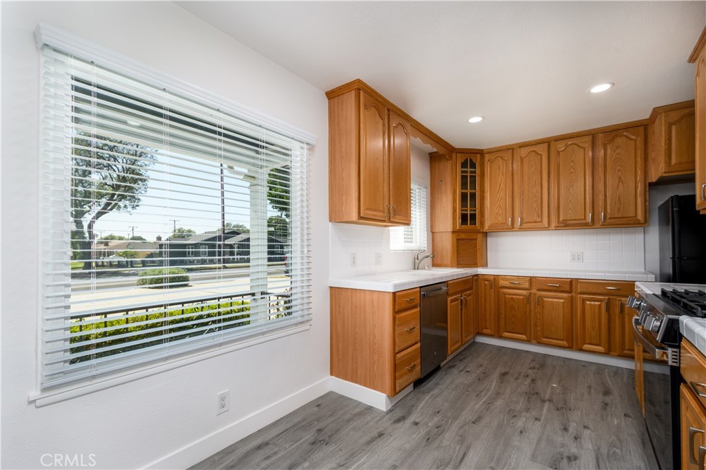10308 Cole Road Whittier, CA 90603 - Photo 4 of 49 Kitchen Dining View