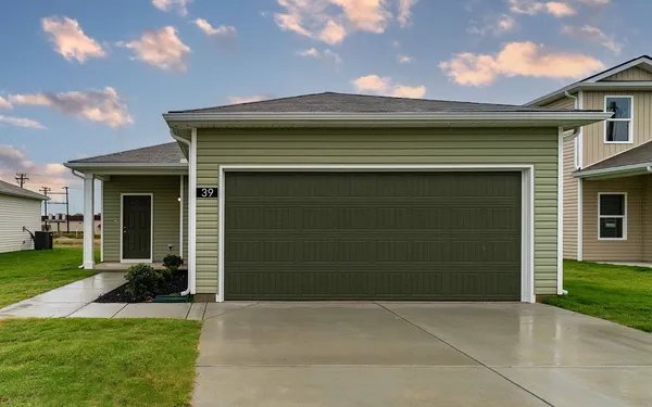 $319,620 | 95 Stonehenge Circle, Manchester, TN 37355