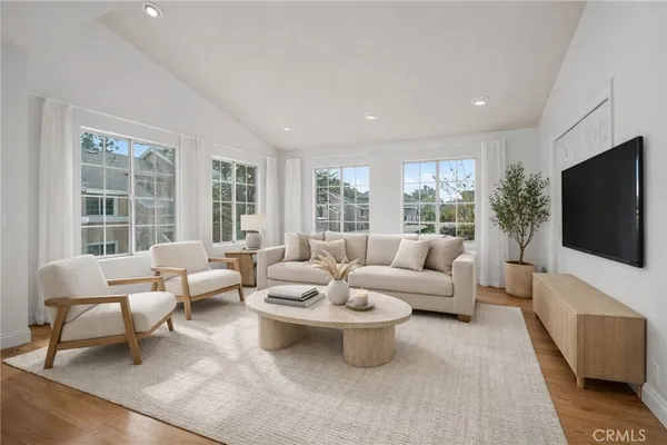 $699,888 | 111 Greenfield, Irvine, CA 92614