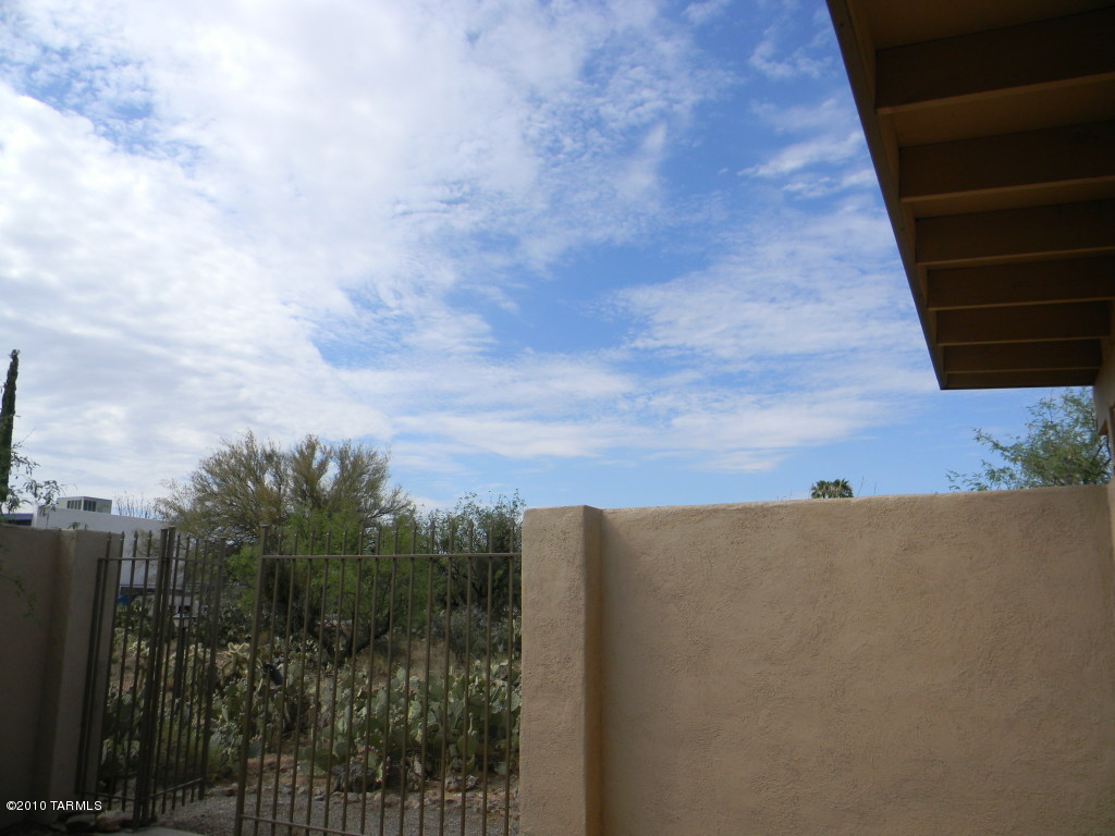 16042 West Ridgemoor Avenue Tucson, AZ 85736 - Photo 7 of 24