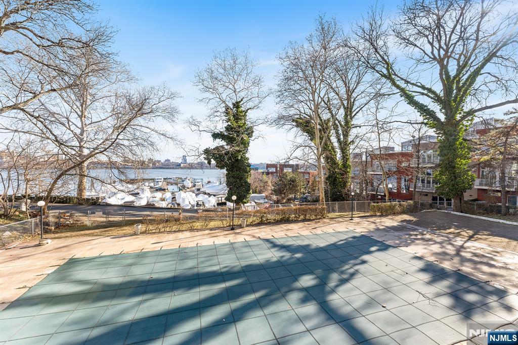 1375 River Road, Unit 1K Edgewater, NJ 07020 - Photo 26 of 27 a view of city street view