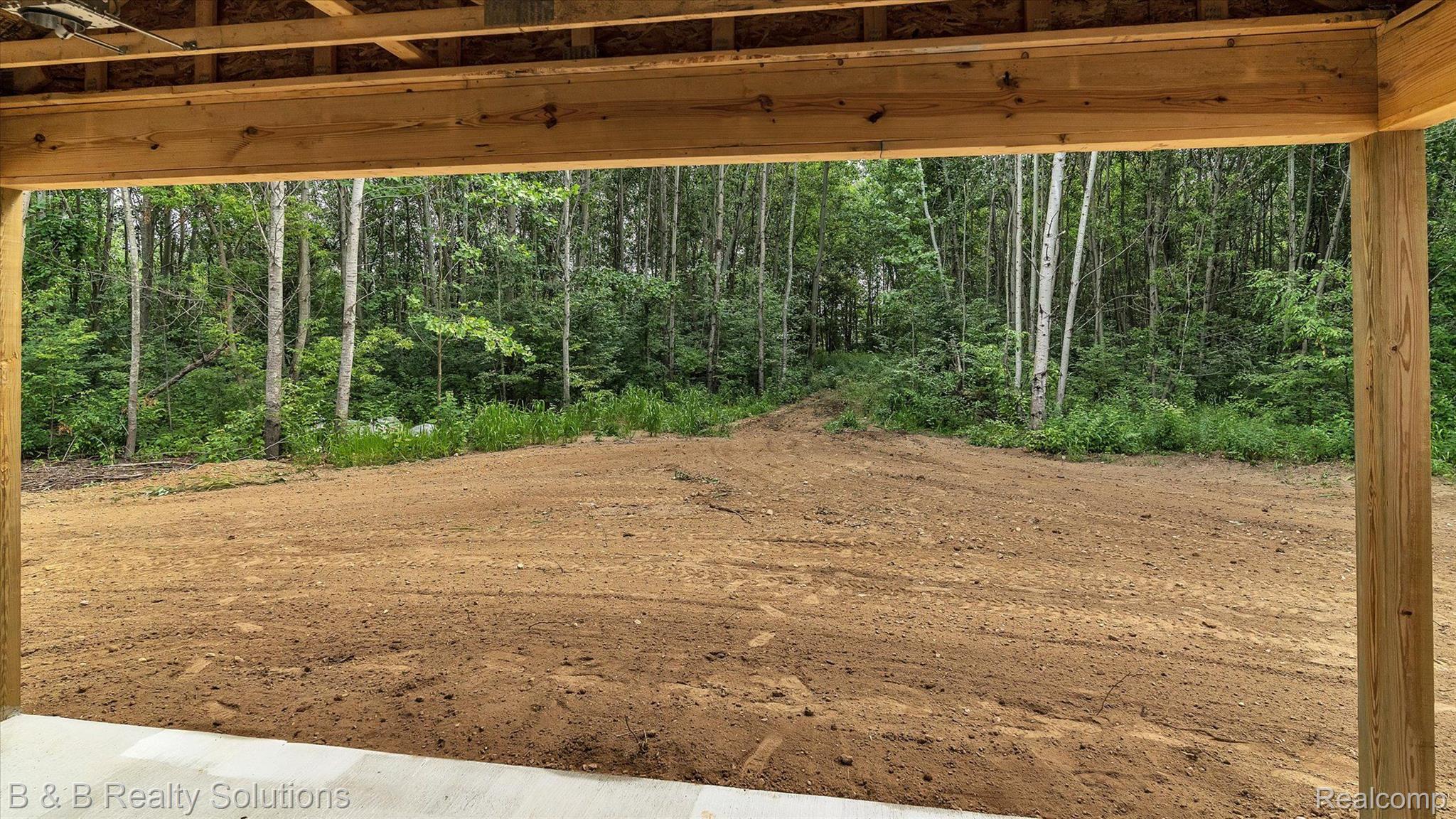 6114 Fish Lake Road North Branch, MI 48461 - Photo 33 of 45 Gallery Image 33