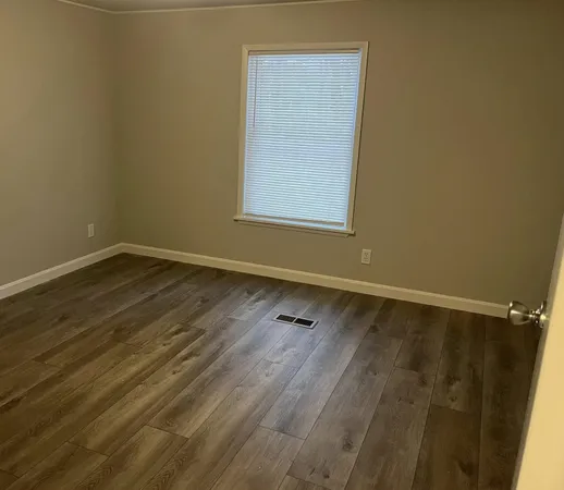 $150,000 | 2314 East Street, Clarendon, VT 05759