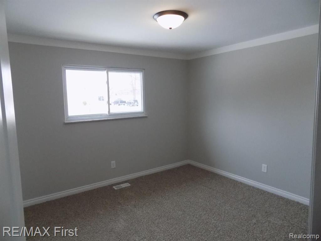 47896 Forbes Street Chesterfield, MI 48047 - Photo 16 of 24