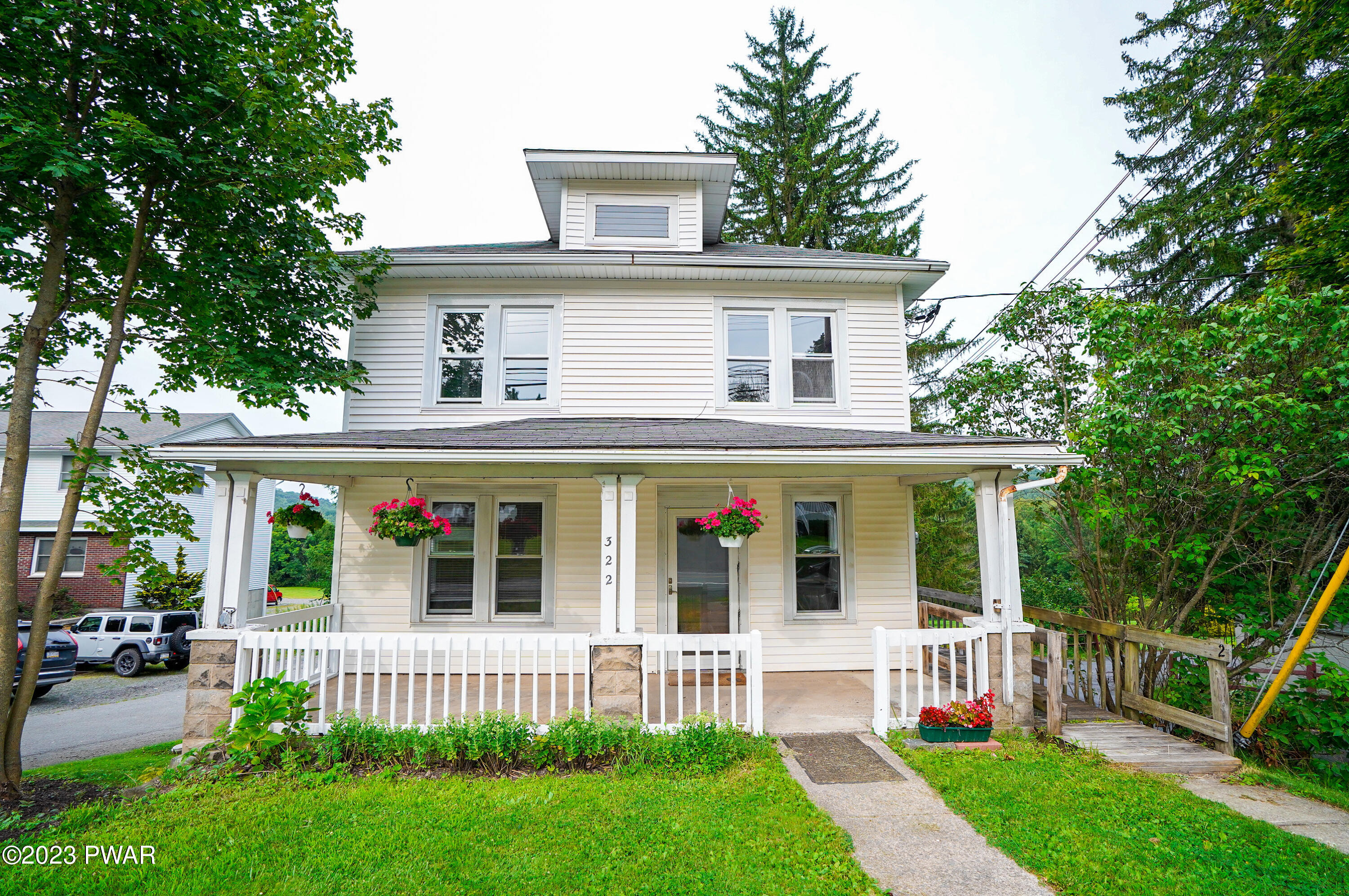 322 North Main Street Moscow, PA 18444 - Photo 1 of 48