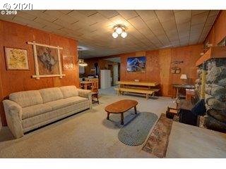 27260 East Marion Drive Rhododendron, OR 97049 - Photo 9 of 17 Gallery Image 9