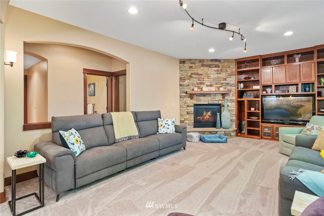 4115 214th Street Southeast Bothell, WA 98021 - Photo 16 of 40