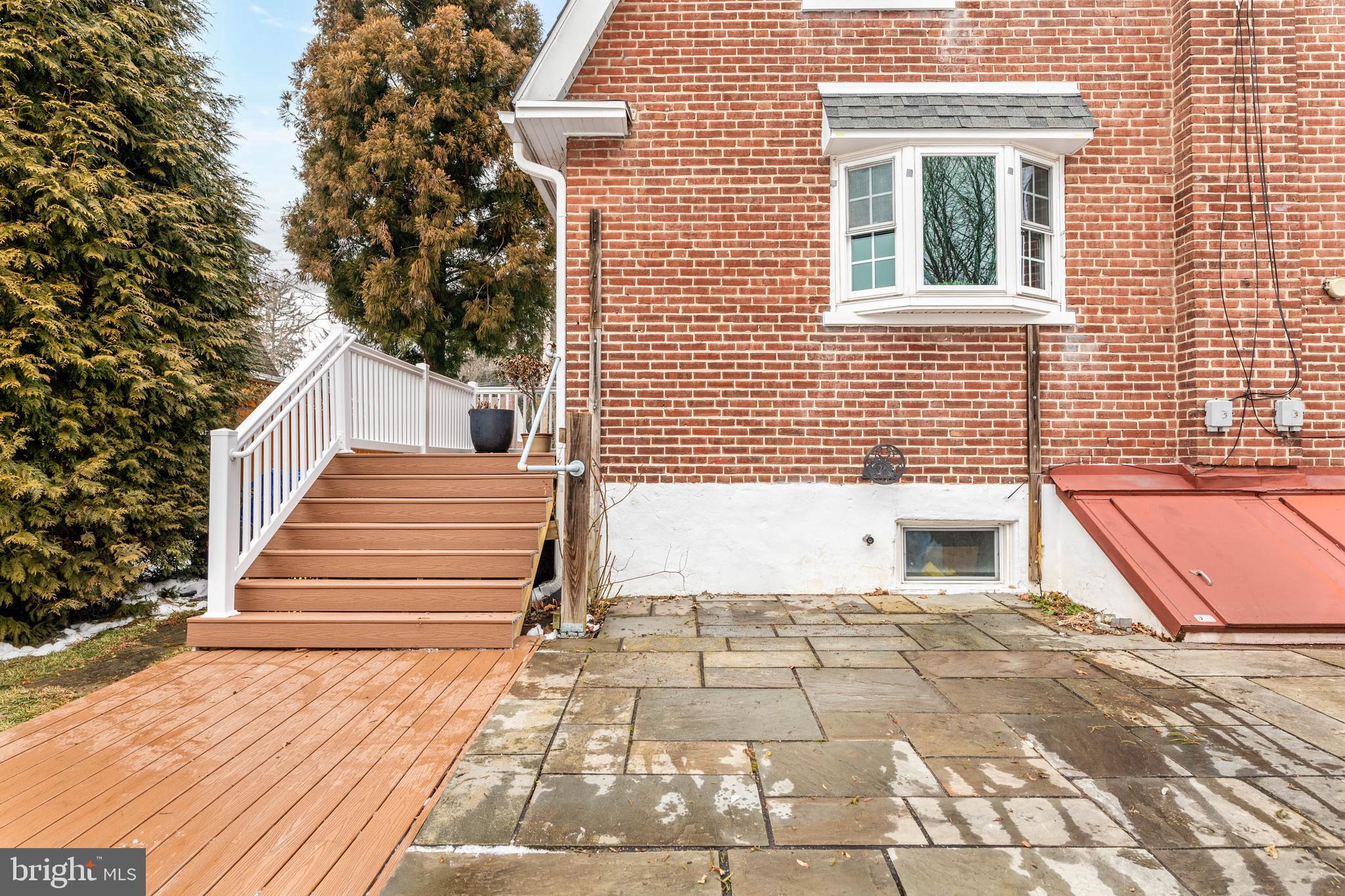 444 St Davids Avenue Wayne, PA 19087 - Photo 26 of 28 a view of a backyard with sitting area
