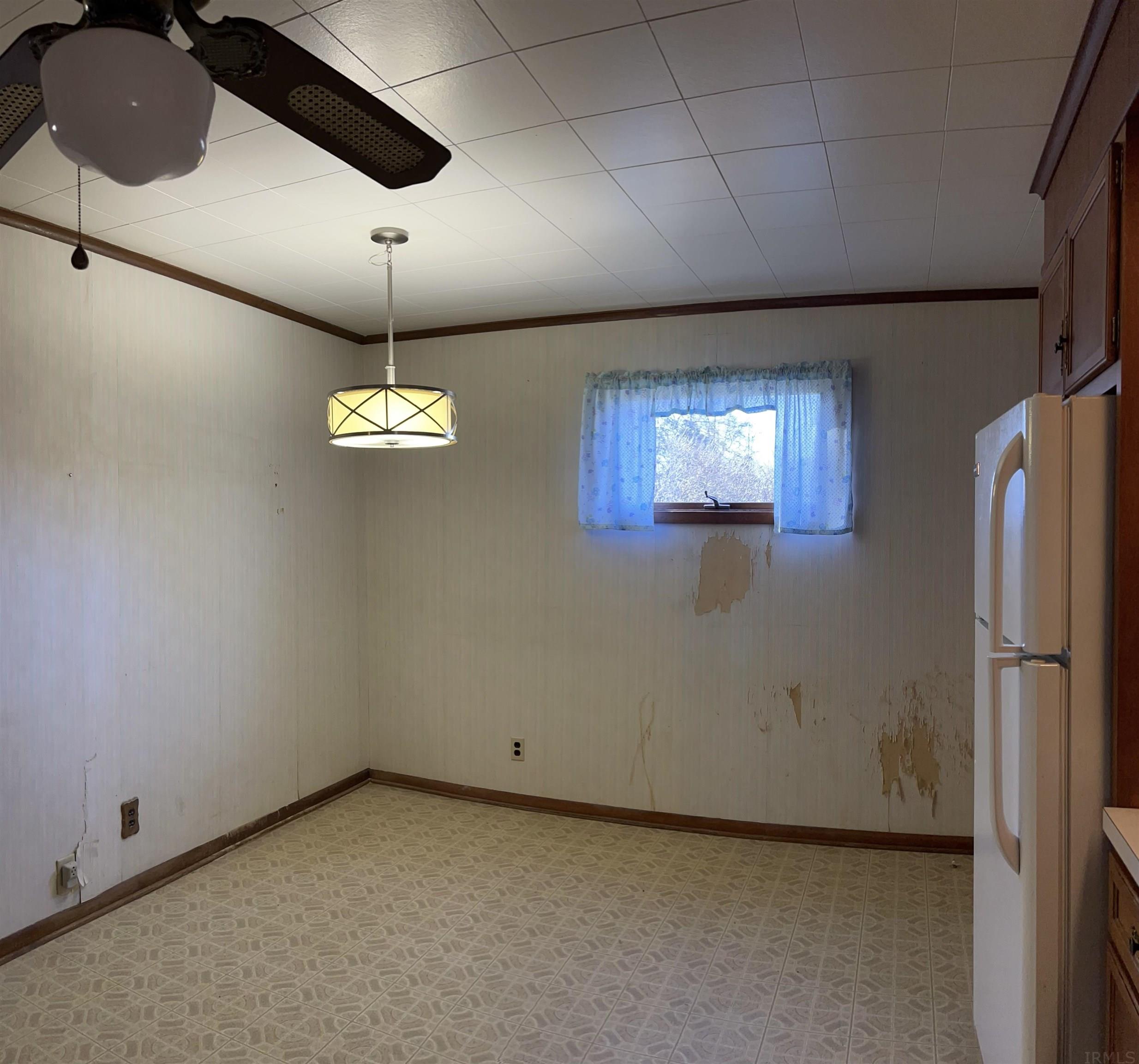 1129 North Crescent Road Bloomington, IN 47404 - Photo 12 of 20 Gallery Image 12