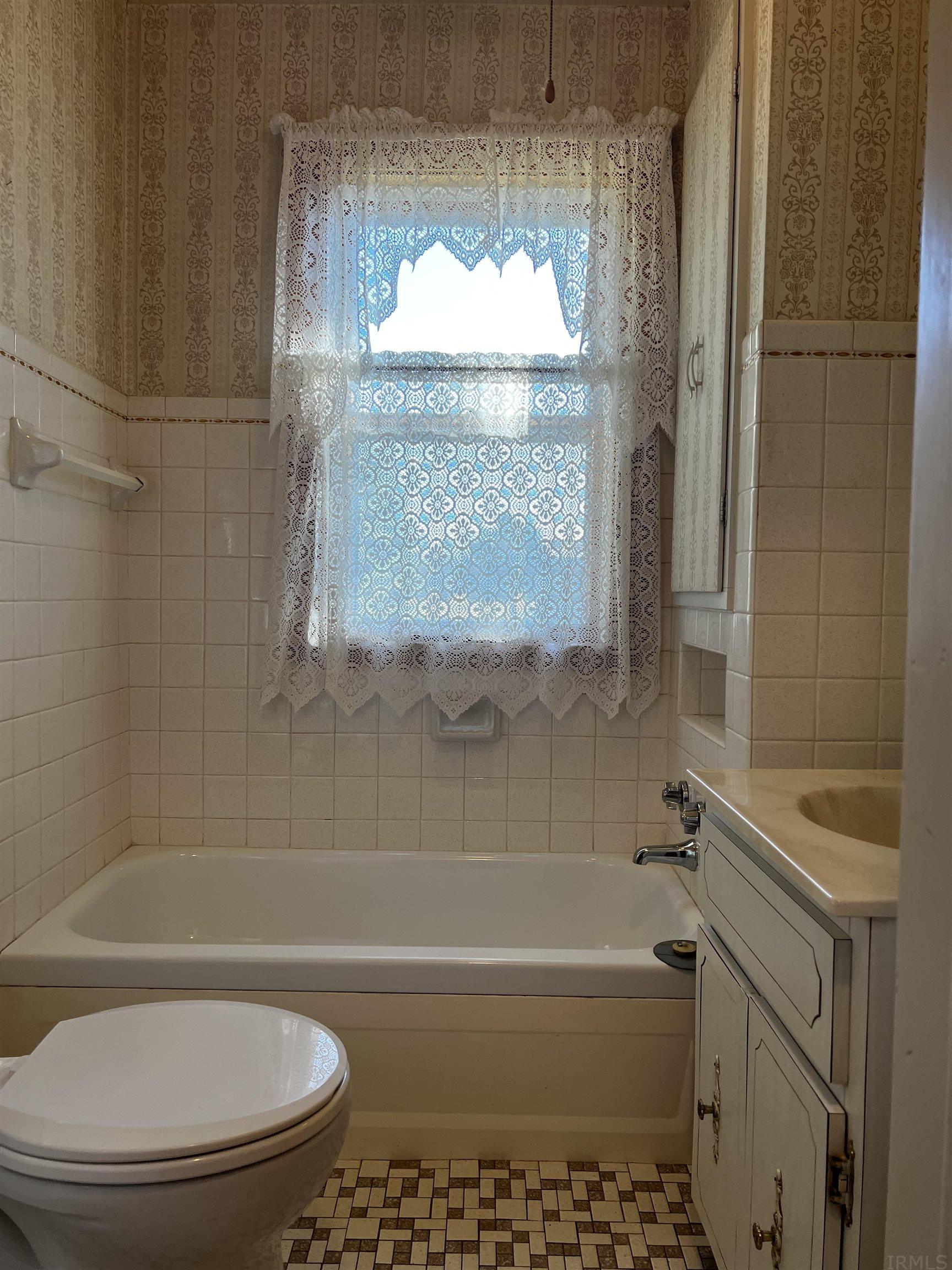 1129 North Crescent Road Bloomington, IN 47404 - Photo 16 of 20 Gallery Image 16